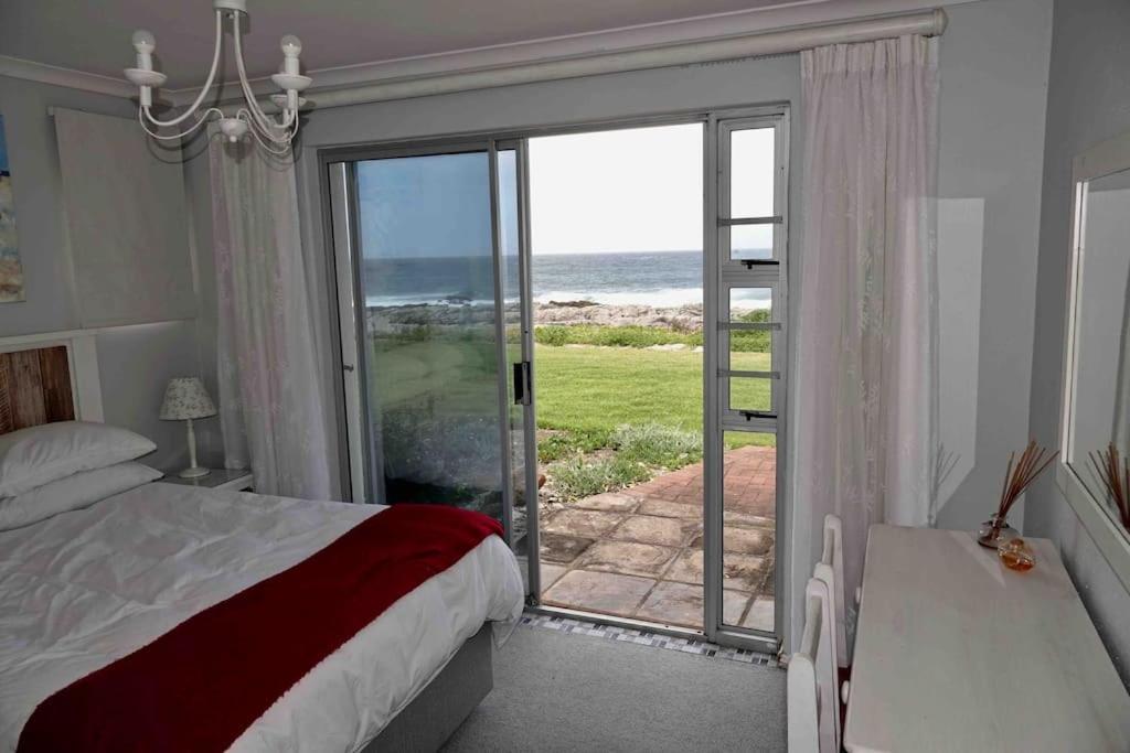 Villa Whales & Waves Hermanus Exterior foto